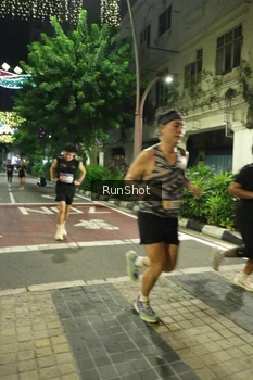 Runner Photo 4207650