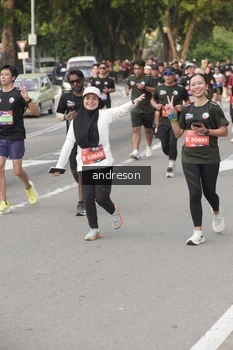 Runner Photo 4207655