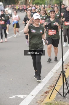 Runner Photo 4207755