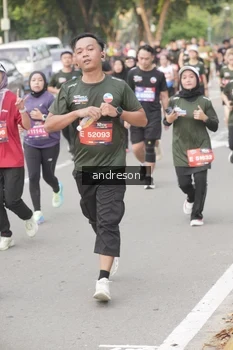 Runner Photo 4207781