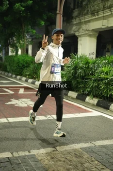 Runner Photo 4207792