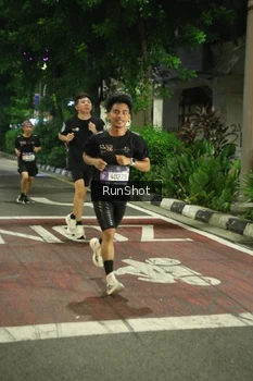 Runner Photo 4207802