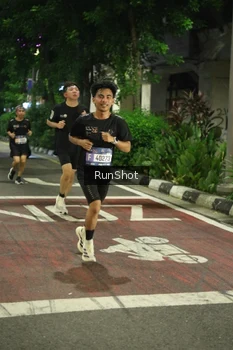 Runner Photo 4207805