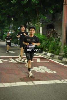 Runner Photo 4207807