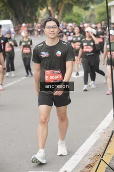 Runner Photo 4207852