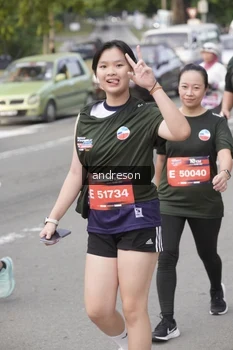 Runner Photo 4207855