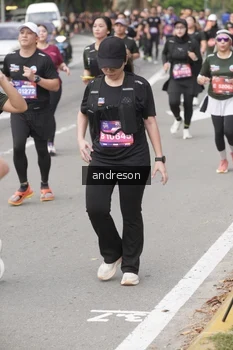 Runner Photo 4207870