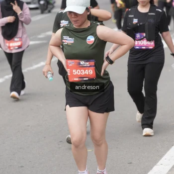 Runner Photo 4207877