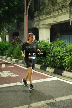 Runner Photo 4207881