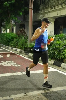 Runner Photo 4207899