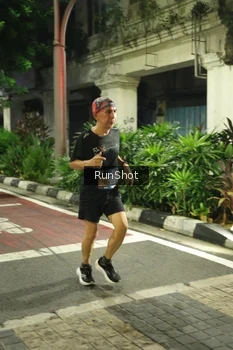 Runner Photo 4207904