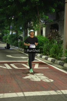 Runner Photo 4207914