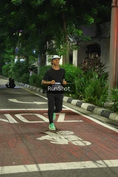 Runner Photo 4207917