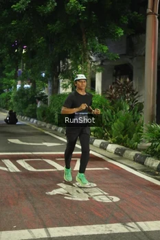 Runner Photo 4207923