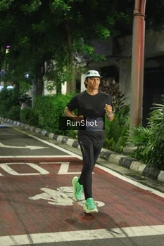 Runner Photo 4207941
