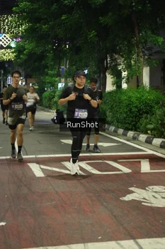 Runner Photo 4207980