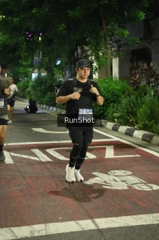 Runner Photo 4207995