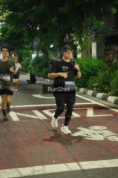 Runner Photo 4207996