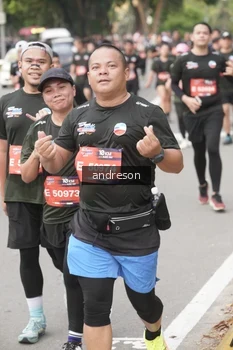 Runner Photo 4208004
