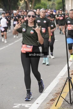 Runner Photo 4208006
