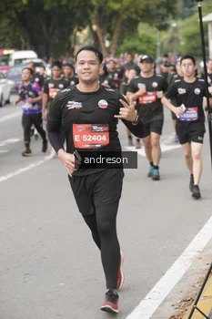 Runner Photo 4208007