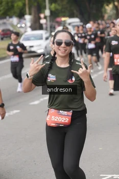 Runner Photo 4208009