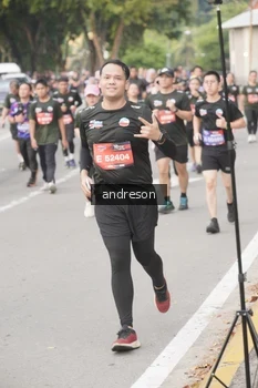 Runner Photo 4208010