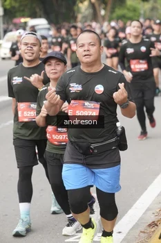 Runner Photo 4208019