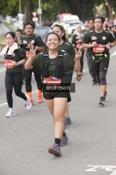 Runner Photo 4208022