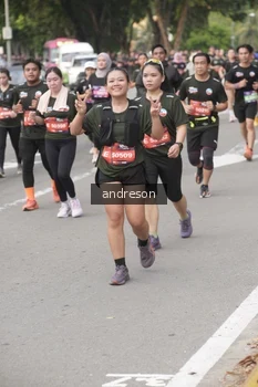 Runner Photo 4208025