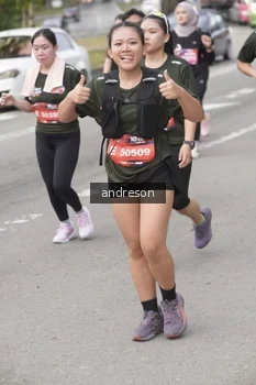 Runner Photo 4208036
