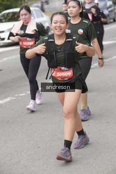 Runner Photo 4208048