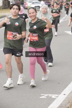 Runner Photo 4208055