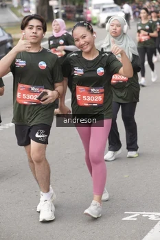 Runner Photo 4208059