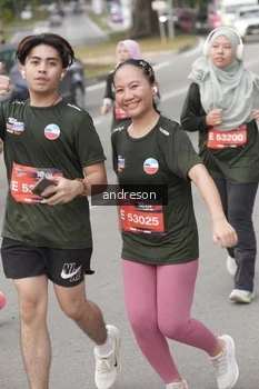 Runner Photo 4208072