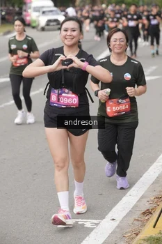 Runner Photo 4208073