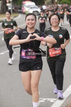 Runner Photo 4208085