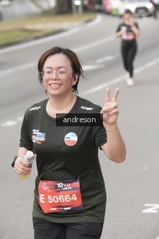 Runner Photo 4208091