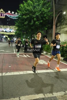 Runner Photo 4208101