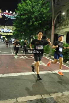 Runner Photo 4208104