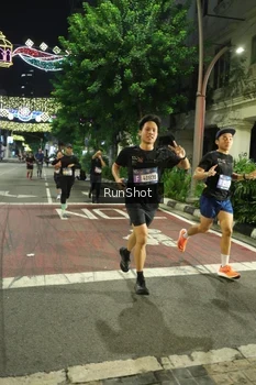 Runner Photo 4208107