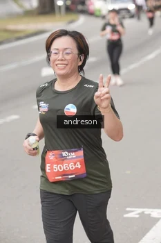 Runner Photo 4208122