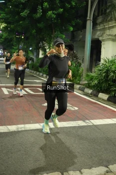 Runner Photo 4208130