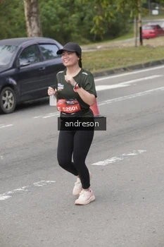 Runner Photo 4208140