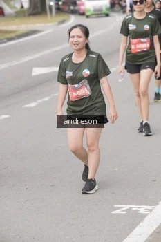 Runner Photo 4208154