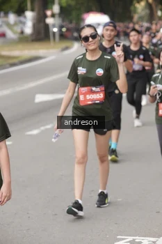 Runner Photo 4208159