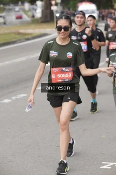 Runner Photo 4208170