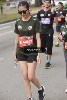 Runner Photo 4208179