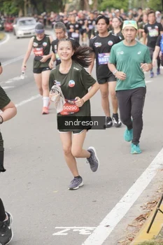 Runner Photo 4208254
