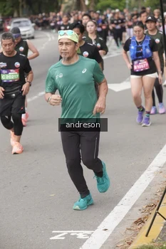 Runner Photo 4208264